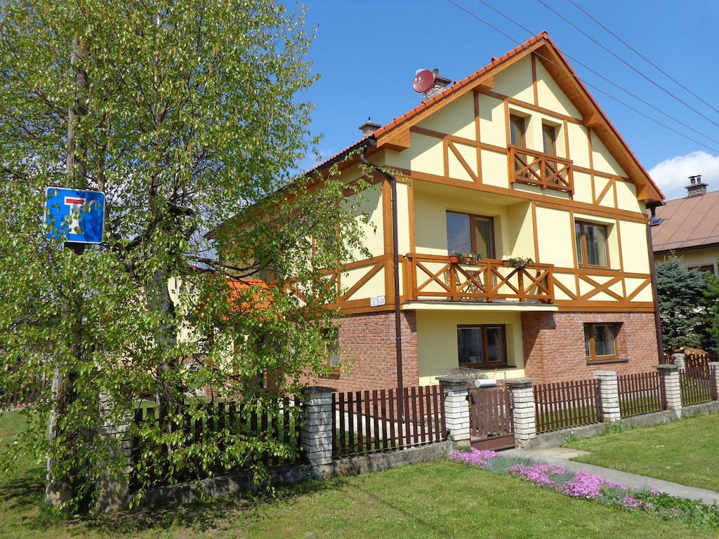 Demaenova 238 Ліптовський Мікулаш
